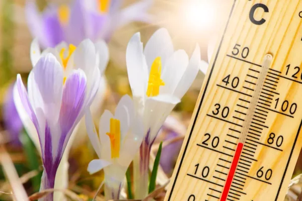 Prognoza meteo, 25 martie. Vremea va fi caldă, dar meteorologii au anunțat o mare problemă
