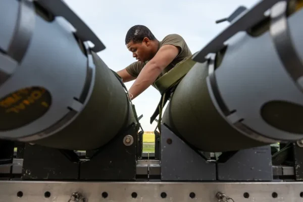 SUA au testat o armă antinavă „revoluționară”de 225 kg. Ținta: cele 370 de vapoare ale Chinei