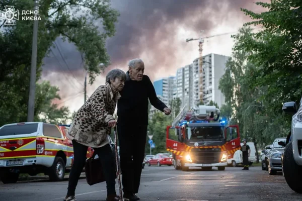 Atac masiv rusesc cu 550 de drone și rachete balistice la Kiev. Capitala Ucrainei, în flăcări