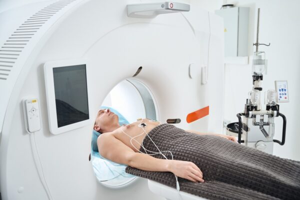 Angiografia prin CT sau RMN: rolul investigației în evaluarea patologiei vasculare