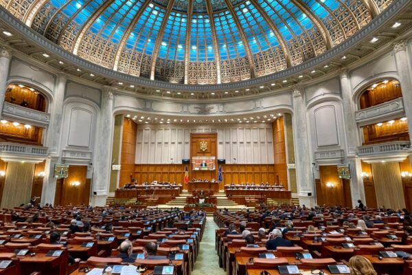 Sala Parlamentului României în timpul unei ședințe