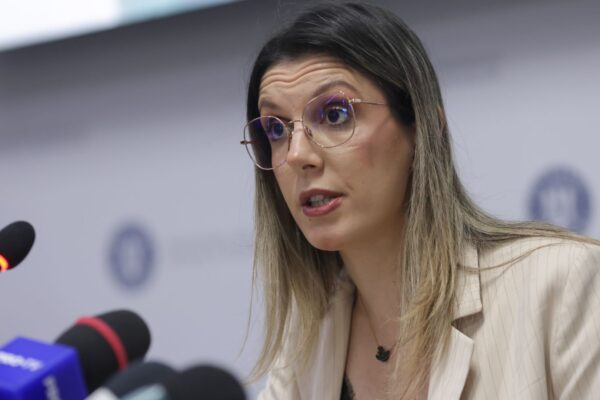 Diana Buzoianu i-a făcut sesizare la CNCD șefului sindical Metrorex: Problema nu e că sunteţi misogin, ci că luaţi decizii pentru femei