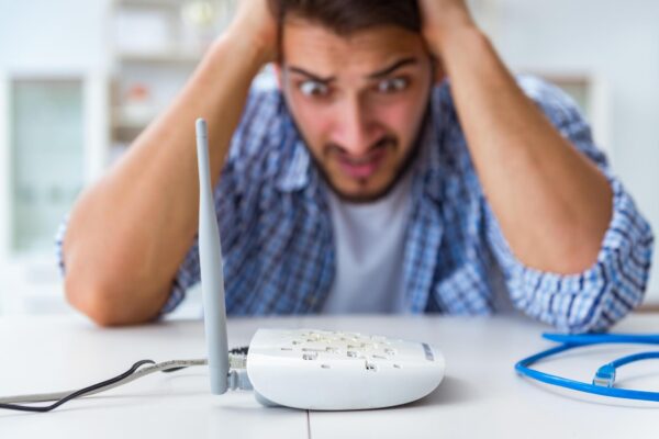 Viteza internetului scade constant: 6 cauze și cum le rezolvi rapid